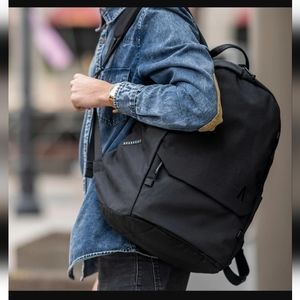 LIKE NEW Boundary Supply Rennen Daypack